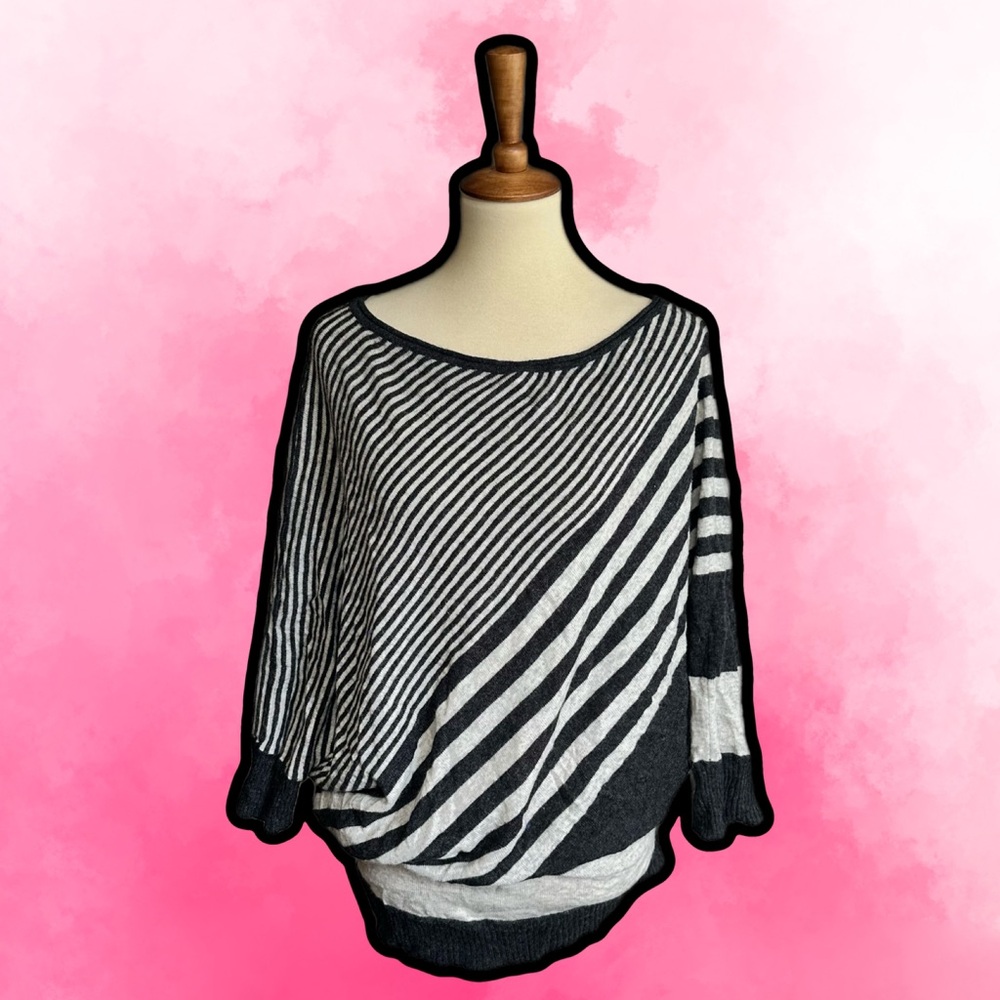🌈 Beautiful Striped Off Shoulder Sweater